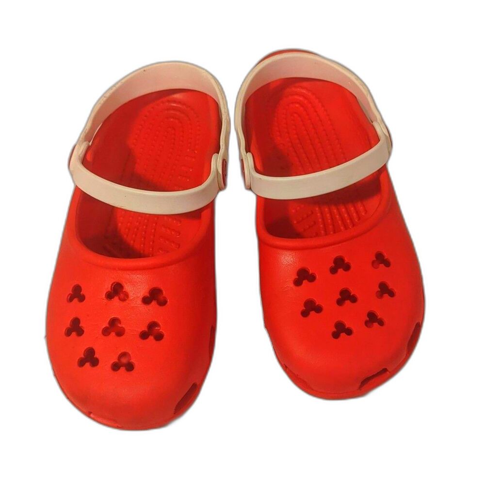 Red Kids Crocs – Size 3/5 Crocs